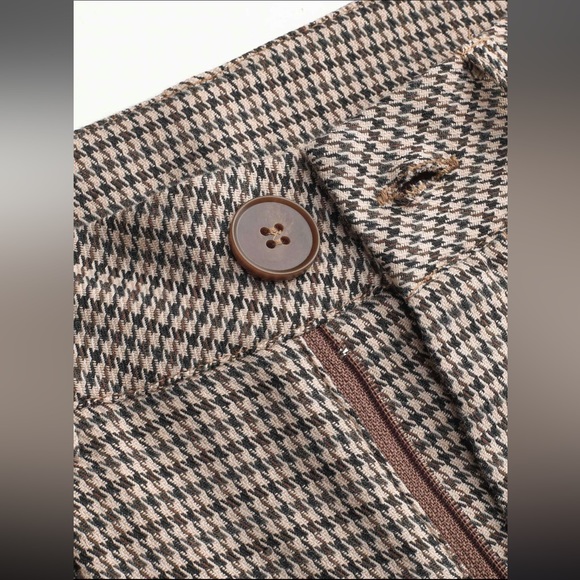 Cider Houndstooth Pleated Knee Length Bermuda Shorts - Picture 2 of 7